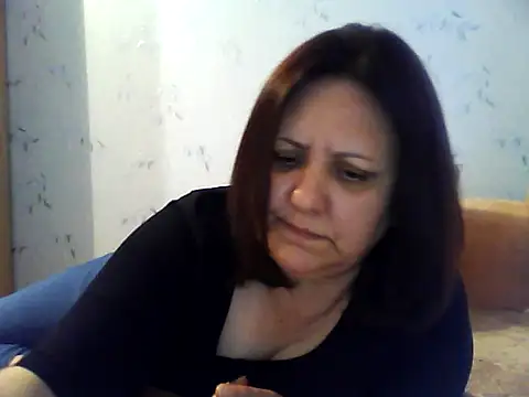 LockyCharm111 online show from 06-09-26, 06:08