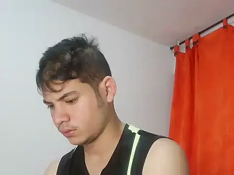 Snapshot of Erostomxxx chatting on 02-10-26, 01:59 Erostomxxx online show from 02-10-26, 01:59