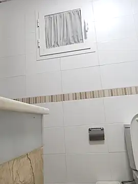 Snapshot of anitamadrid chatting on 02-14-26, 10:50 anitamadrid online show from 02-14-26, 10:50