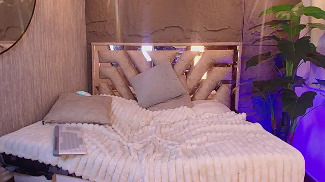 sasha gracee  online show from 03-04-26, 12:55