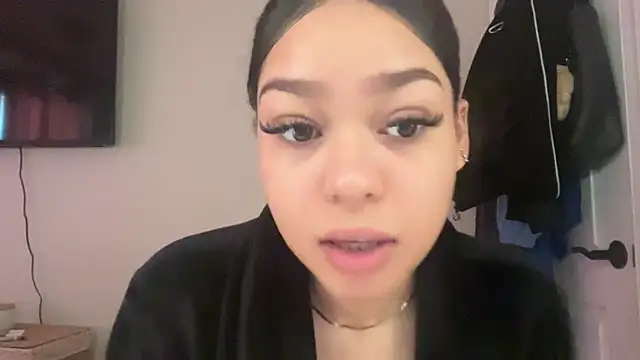 lizabbyyy online show from 05-25-26, 08:04