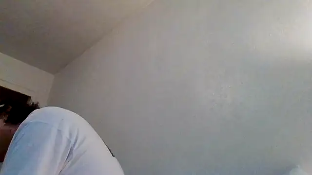 Snapshot of Tallhungandcloudy chatting on 02-20-26, 09:48 Tallhungandcloudy online show from 02-20-26, 09:48