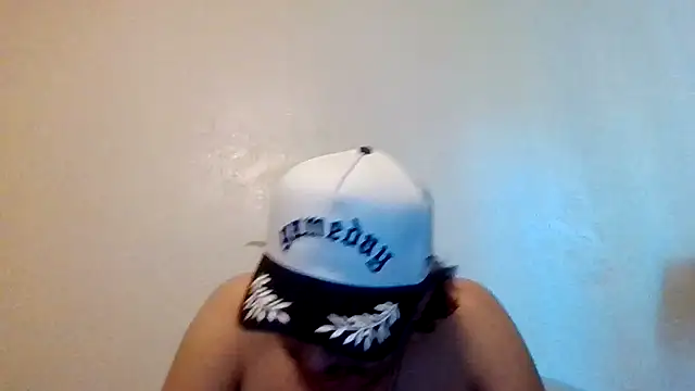 Snapshot of Tallhungandcloudy chatting on 02-28-26, 11:50 Tallhungandcloudy online show from 02-28-26, 11:50