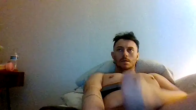 Snapshot of Tallhungandcloudy chatting on 03-04-26, 11:55 Tallhungandcloudy online show from 03-04-26, 11:55