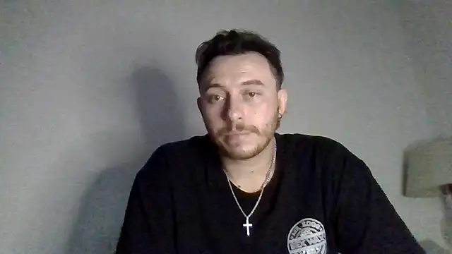 Snapshot of Tallhungandcloudy chatting on 03-11-26, 10:32 Tallhungandcloudy online show from 03-11-26, 10:32