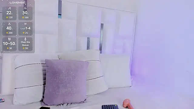 Nylaharris online show from 02-25-26, 04:55