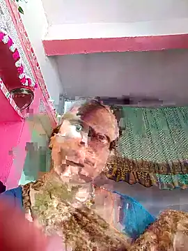 Snapshot of RAJE7053 chatting on 05-12-26, 06:21 RAJE7053 online show from 05-12-26, 06:21