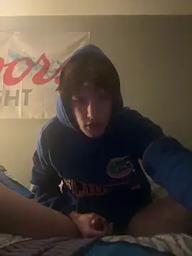 Snapshot of Bigdickaiden777 chatting on 03-12-26, 12:00 Bigdickaiden777 online show from 03-12-26, 12:00