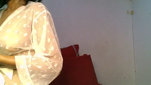 Snapshot of Mabelle_Eveline chatting on 05-10-26, 07:24 Mabelle Eveline online show from 05-10-26, 07:24