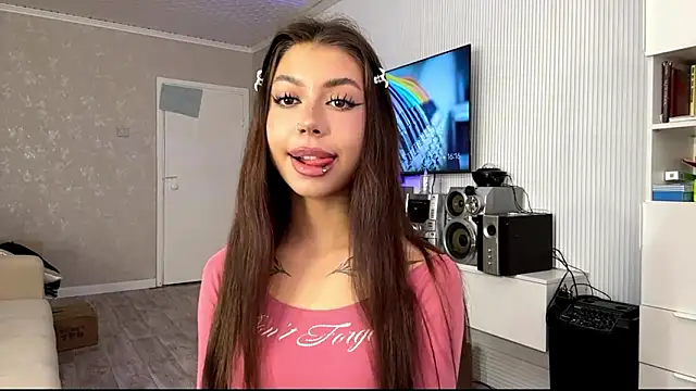 You Club Winx online show from 03-13-26, 11:17