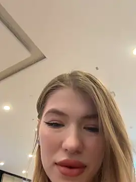 Snapshot of Mia_Star69 chatting on 03-12-26, 12:33 Mia Star69 online show from 03-12-26, 12:33