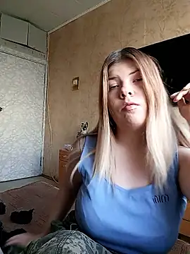 Snapshot of EvaTallor chatting on 03-11-26, 01:17 EvaTallor online show from 03-11-26, 01:17