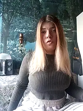 Snapshot of EvaTallor chatting on 03-23-26, 02:10 EvaTallor online show from 03-23-26, 02:10