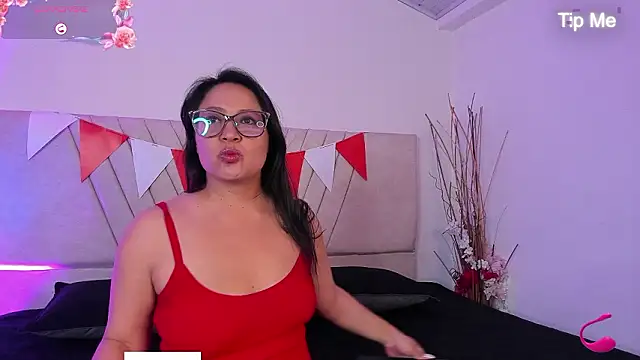 Eliana jhones  online show from 03-12-26, 11:49