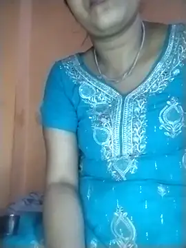 Snapshot of Nency_Love143 chatting on 05-13-26, 06:49 Nency Love143 online show from 05-13-26, 06:49
