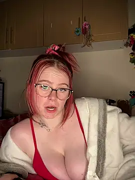 Snapshot of Melodysweetx chatting on 02-18-26, 12:50 Melodysweetx online show from 02-18-26, 12:50