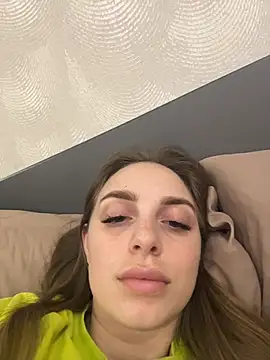  julia wonderful  online show from 03-14-26, 09:42