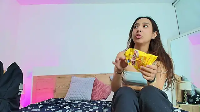 Gaia n Nix online show from 04-24-26, 04:04