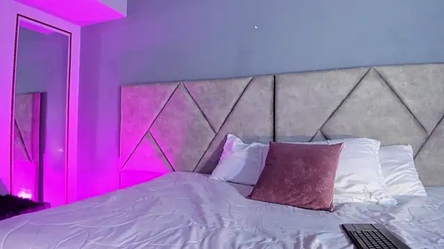 Snapshot of KaattyDoll chatting on 03-05-26, 08:38 KaattyDoll online show from 03-05-26, 08:38