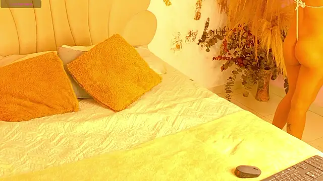 AURORA BLOOM CR online show from 03-14-26, 11:37