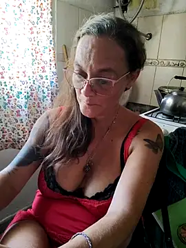 Snapshot of Nanybeach chatting on 02-22-26, 06:28 Nanybeach online show from 02-22-26, 06:28