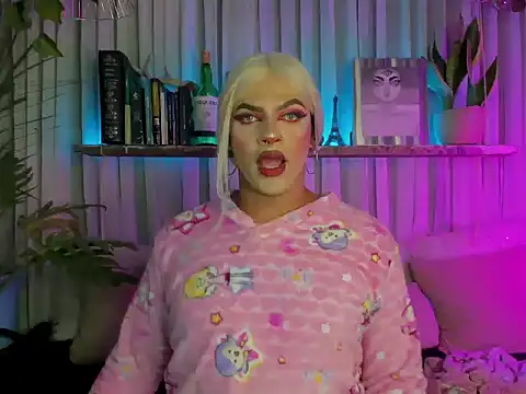 Miss-liaa online show from 03-08-26, 12:41