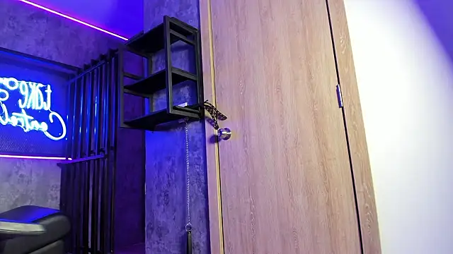 Snapshot of SinLickerr chatting on 03-06-26, 03:41 SinLickerr online show from 03-06-26, 03:41