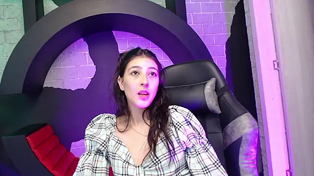 Snapshot of SinLickerr chatting on 03-11-26, 07:20 SinLickerr online show from 03-11-26, 07:20