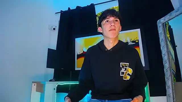 jullian ricci online show from 03-26-26, 07:52