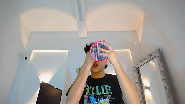 jullian ricci online show from 04-28-26, 08:36