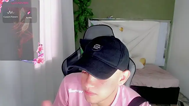 Top and bottom online show from 04-18-26, 08:42