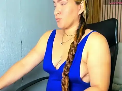 Jhoselinee online show from 02-25-26, 02:37