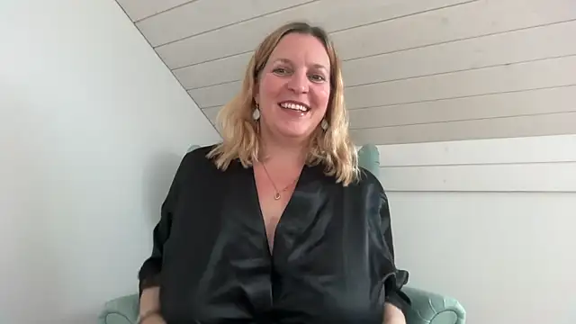 Busenwunder1280 online show from 04-19-26, 01:54