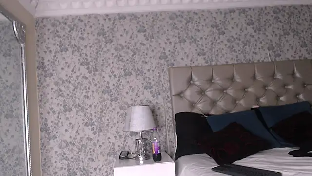 NoaahTylor online show from 03-01-26, 07:16