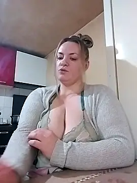 Snapshot of HotStepmommy4 chatting on 03-12-26, 10:49 HotStepmommy4 online show from 03-12-26, 10:49