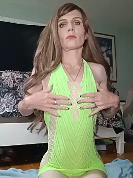 Royalbarbie25 online show from 06-13-26, 08:18