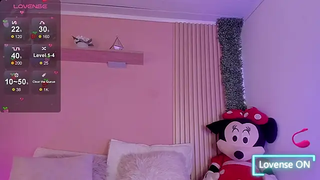 Winnie cutee online show from 04-22-26, 01:19