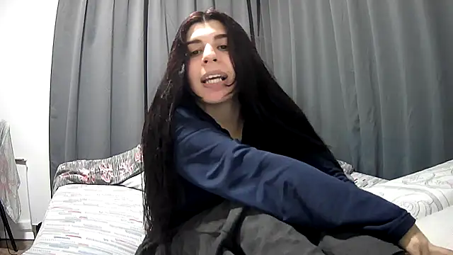Snapshot of violetazein7 chatting on 05-25-26, 11:11 violetazein7 online show from 05-25-26, 11:11