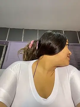 MollyBigBoobss online show from 02-12-26, 12:27