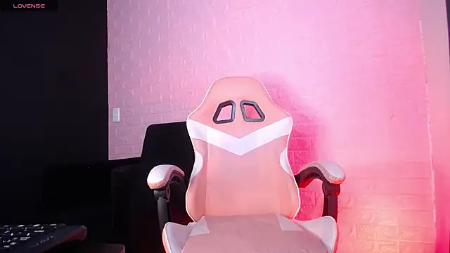 Victoria 1126 online show from 04-25-26, 07:33