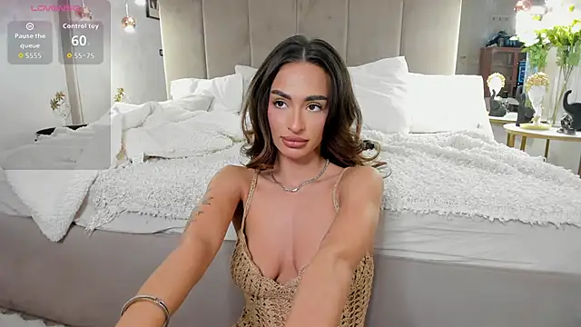 Snapshot of EvaK_ chatting on 03-10-26, 05:12 EvaK online show from 03-10-26, 05:12