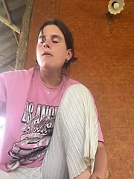 Snapshot of fairy_bell chatting on 02-26-26, 08:24 fairy bell online show from 02-26-26, 08:24