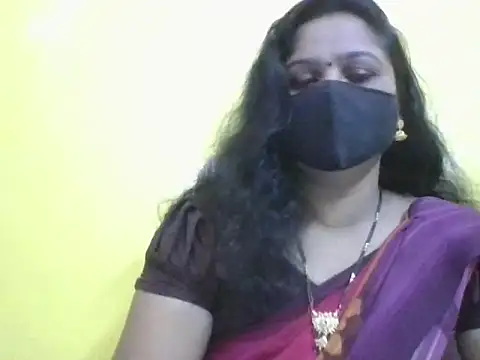 anu-reddyy online show from 04-28-26, 04:17