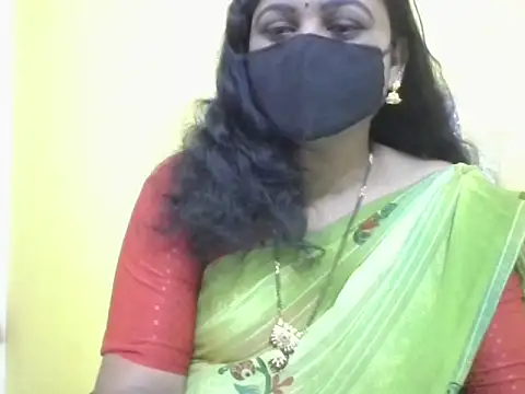 anu-reddyy online show from 04-29-26, 04:16