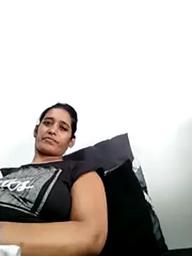 Snapshot of Baby_P chatting on 02-14-26, 04:53 Baby P online show from 02-14-26, 04:53