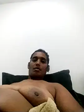 Snapshot of Baby_P chatting on 02-17-26, 07:53 Baby P online show from 02-17-26, 07:53