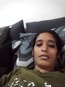 Snapshot of Baby_P chatting on 02-24-26, 04:21 Baby P online show from 02-24-26, 04:21