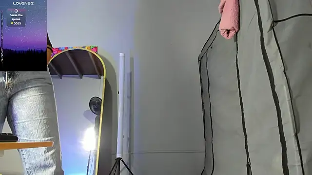 Zaphiro  Sky online show from 03-05-26, 08:43