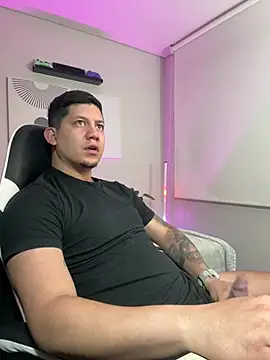  robertobaggioo online show from 03-22-26, 12:19