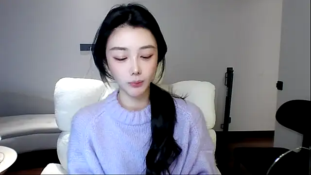 Snapshot of MedeLineayr chatting on 03-07-26, 07:44 MedeLineayr online show from 03-07-26, 07:44